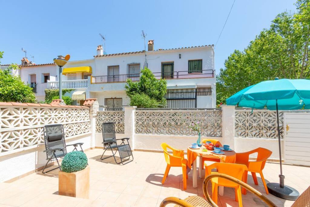 Casa Con Barbacoa, A 5 Minutos Del Centro Y El Mar En Coche, Trabuc Villa Empuriabrava Exterior photo