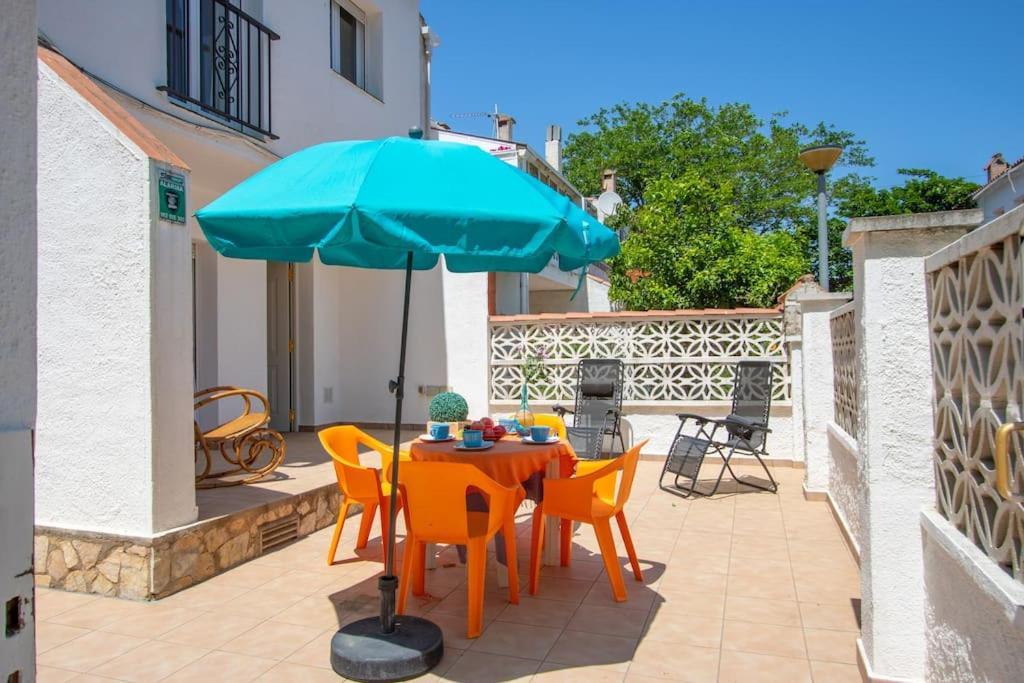 Casa Con Barbacoa, A 5 Minutos Del Centro Y El Mar En Coche, Trabuc Villa Empuriabrava Exterior photo